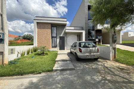 Casa à venda com 3 quartos, sendo 1 suíte, no condomínio Jardim, Sorocaba - SP