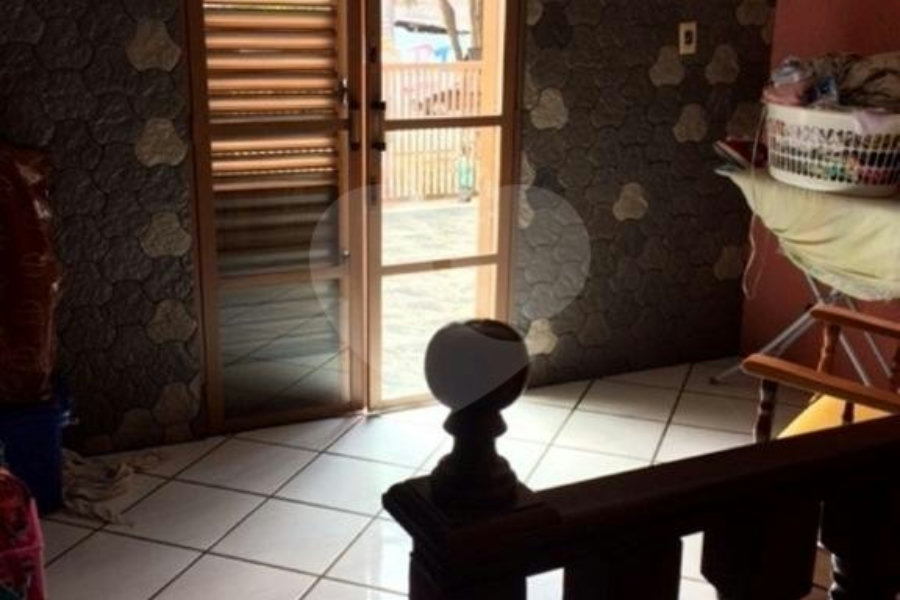 Casa à venda com 4 quartos, sendo 1 suíte, em Tremembé, São Paulo, SP