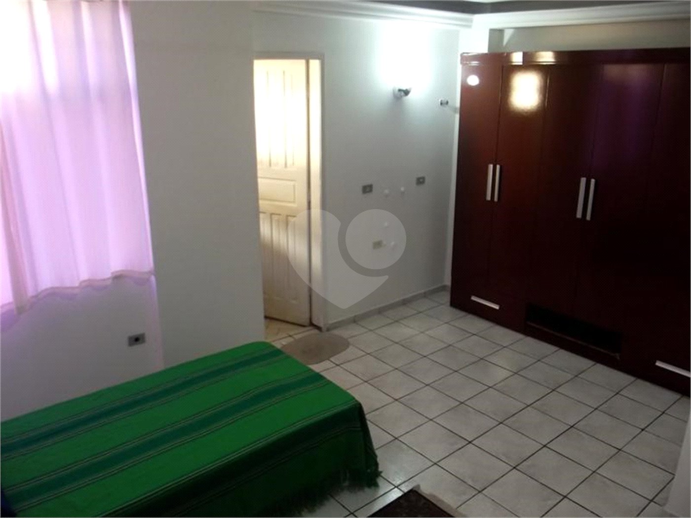 Casa à venda com 3 quartos, sendo 1 suíte, em Planalto Paulista, São Paulo, SP