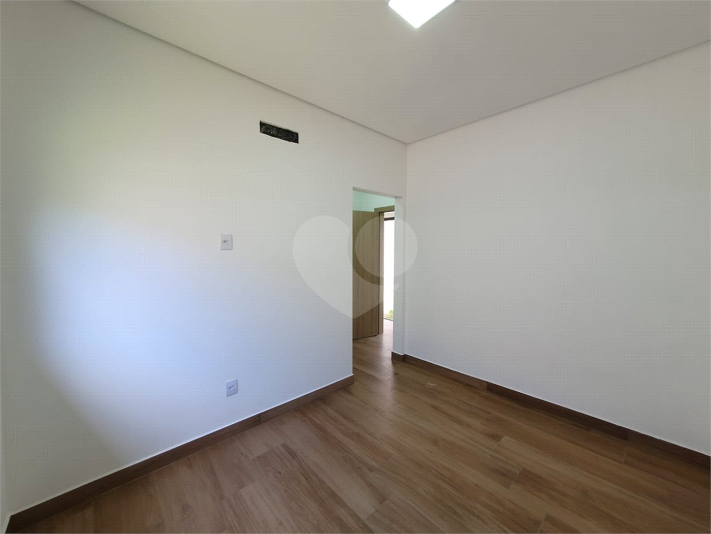 Casa à venda com 3 suítes no condomínio Via Castelli, Louveira - SP