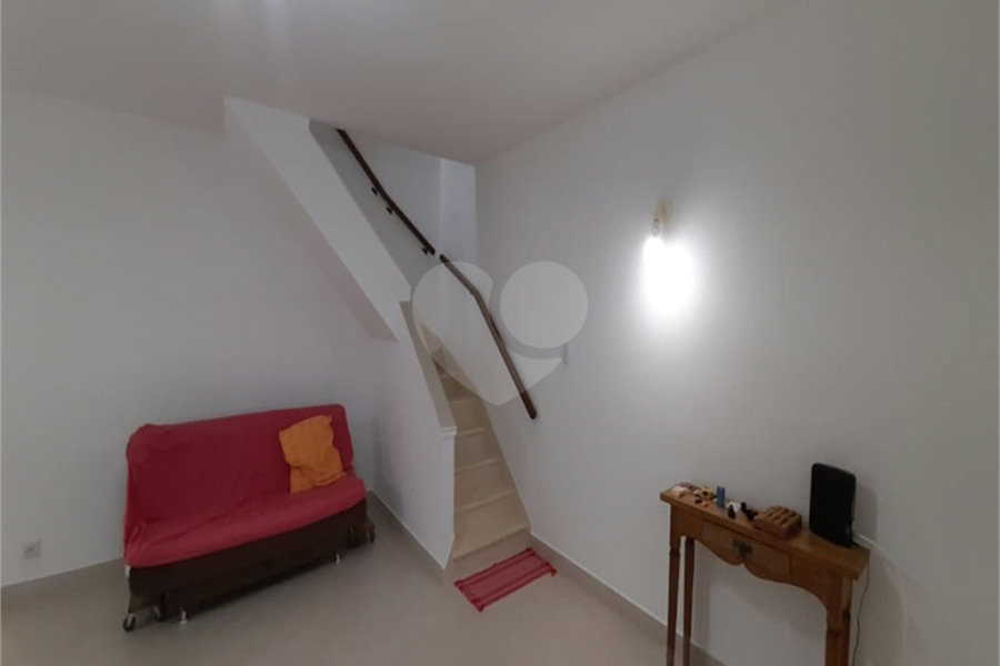 Sobrado à venda com 3 quartos, sendo 1 suíte, em Parque Peruche, São Paulo, SP