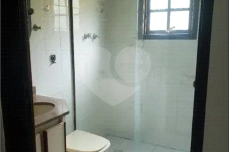 Sobrado à venda com 4 quartos, sendo 1 suíte, em Tremembé, São Paulo, SP
