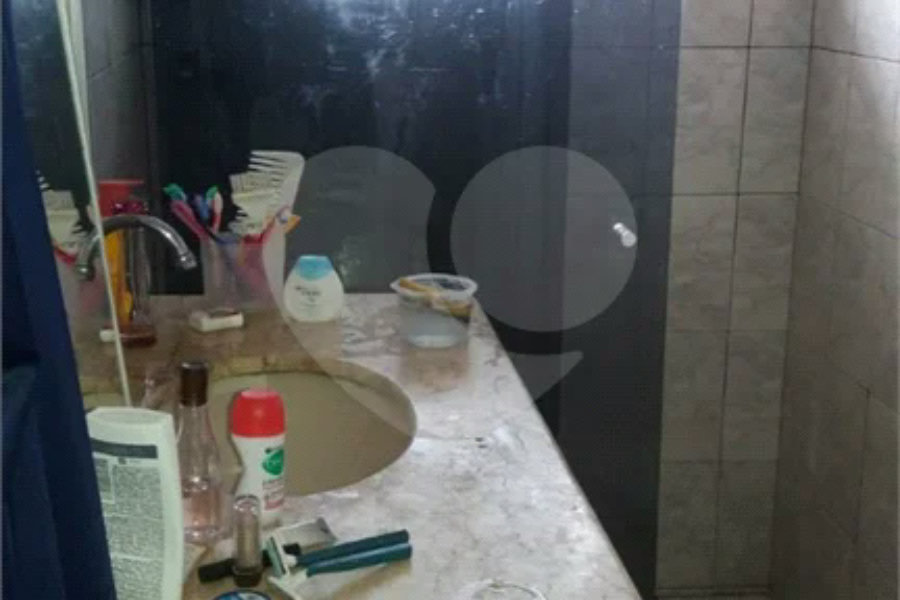 Sobrado à venda com 5 quartos em Tremembé, São Paulo, SP