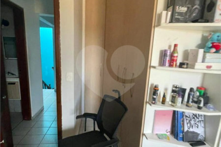Sobrado à venda com 4 quartos, sendo 1 suíte,  em Jardim Catanduva, São Paulo, SP