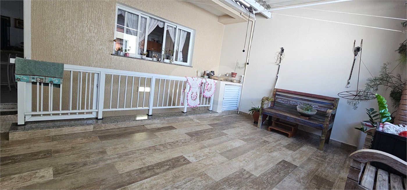 Sobrado à venda com 3 quartos, sendo 1 suíte,  em Vila Regente Feijó, São Paulo, SP