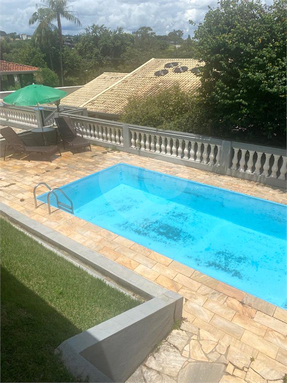 Casa à venda com 3 suítes no condomínio Estância Marambaia, Vinhedo - SP