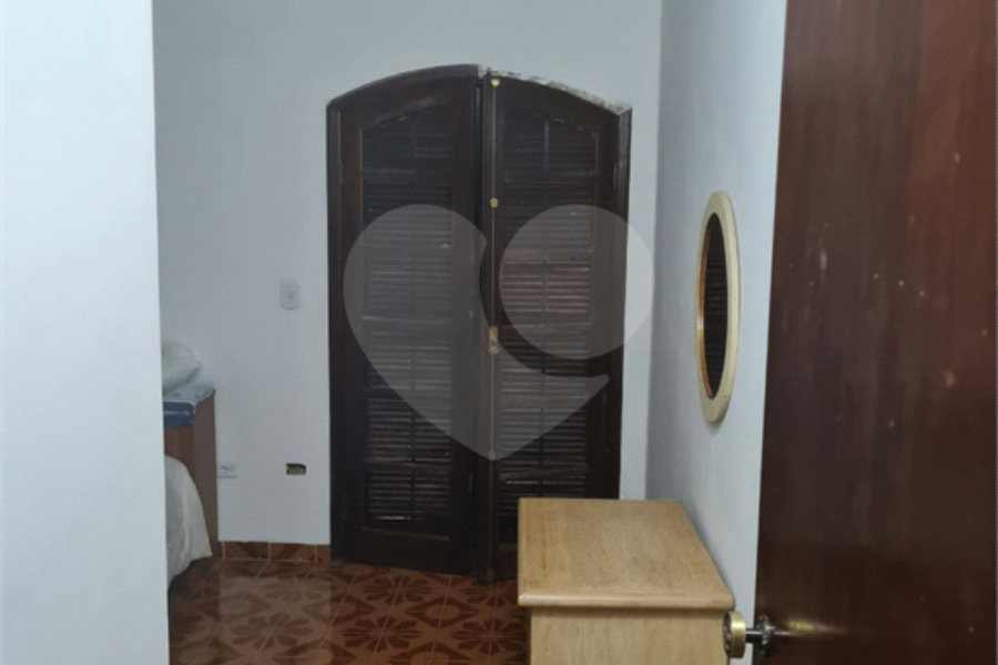 Chácara à venda com 4 quartos, sendo 2 suítes, em Jaraguá, São Paulo, SP