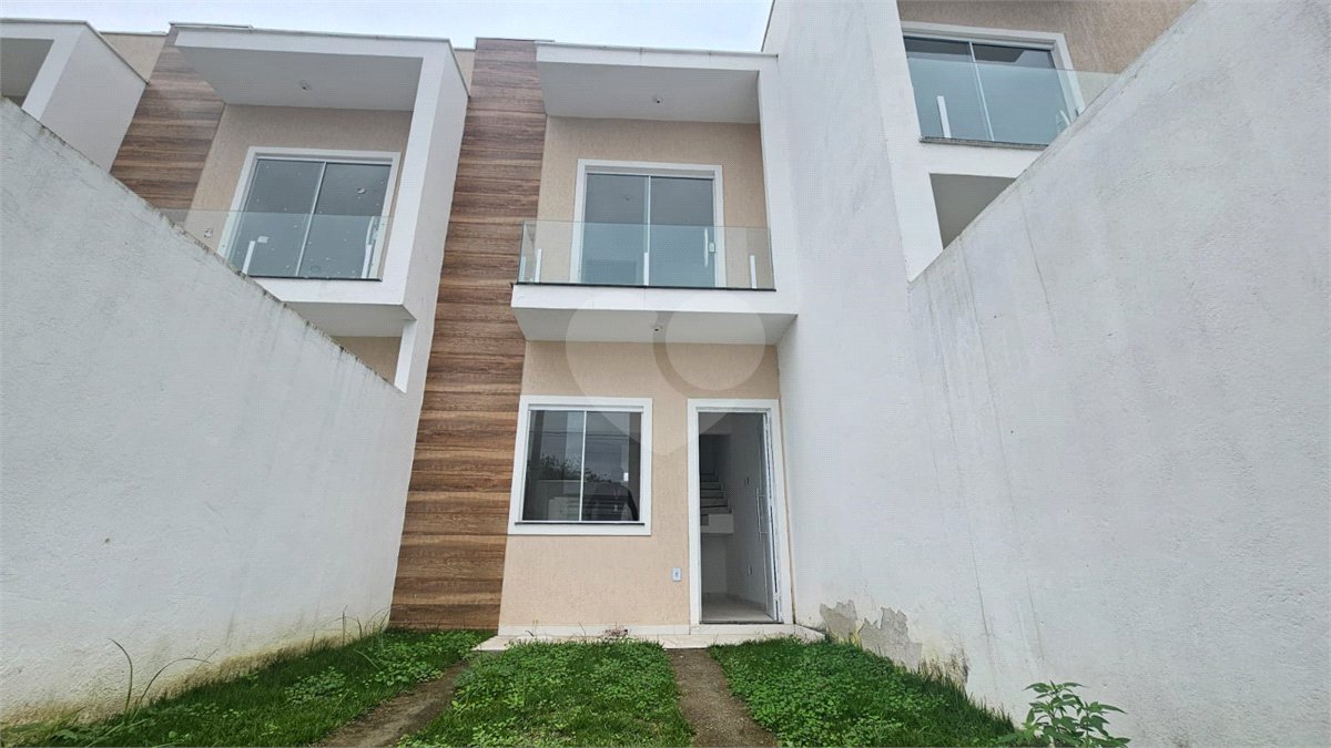 Casa à venda com 2 suítes no condomínio Loteamento Monte Libano, Rio de Janeiro - RJ