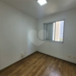 Apartamento à venda com 2 quartos em Vila Anastácio, São Paulo, SP