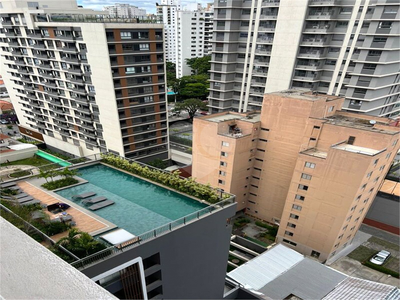 Apartamento à venda com 3 suítes em Campo Belo, São Paulo, SP