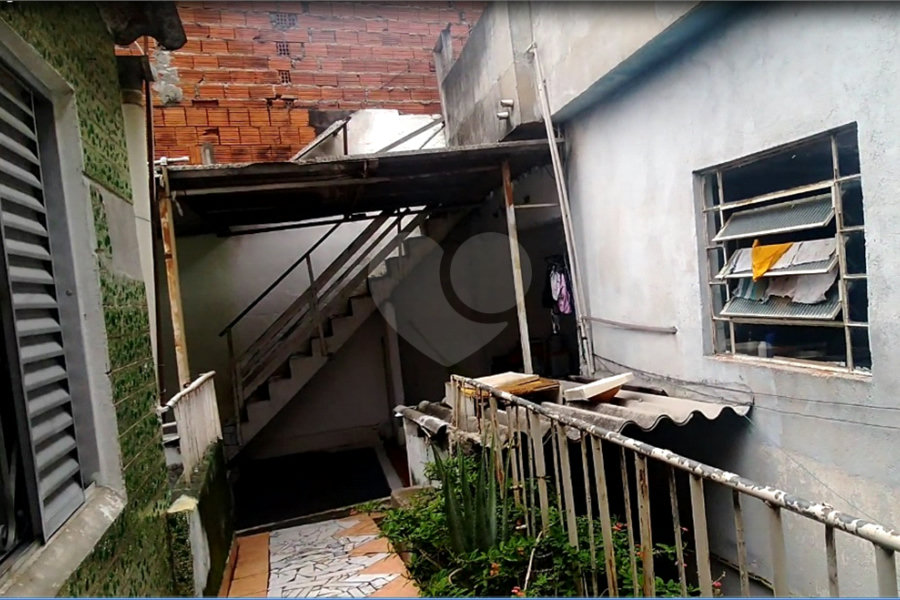 Sobrado à venda com 4 quartos em Parque Edu Chaves, São Paulo, SP