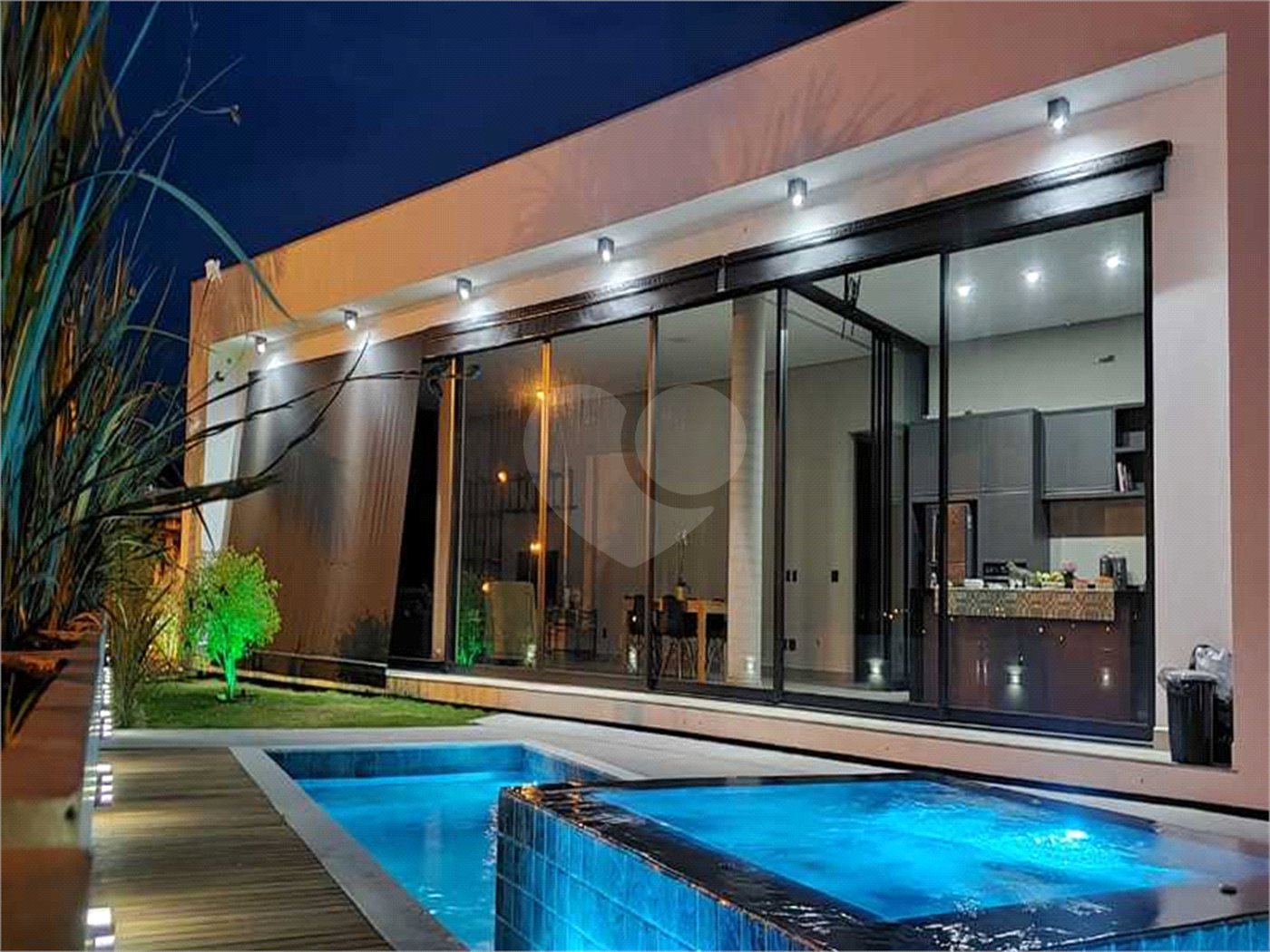 Casa à venda com 3 suítes no condomínio Alphaville Nova Esplanada 4, Votorantim - SP