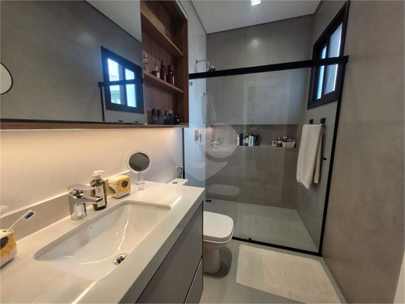 Casa à venda com 3 suítes no condomínio Piemonte, Indaiatuba - SP
