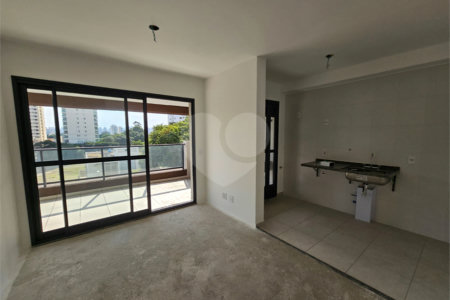 Apartamento à venda com 3 quartos, sendo 1 suíte, em Alto da Boa Vista, São Paulo, SP