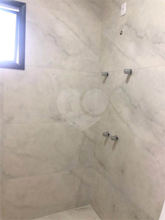 Indaiatuba - Condominio Jardins di Roma - Venda -Locação 0 R$ 10.000,00 mais encargos - condominio - R$ 650,00 - IPTU - R$ 230,00 - Terreno 300ms - construido 170 metros quadrados - Terrea - 3 quartos, uma suíte e uma demi suite , 4 banheiros , piscina - Preparado para água quente até a piscina!!