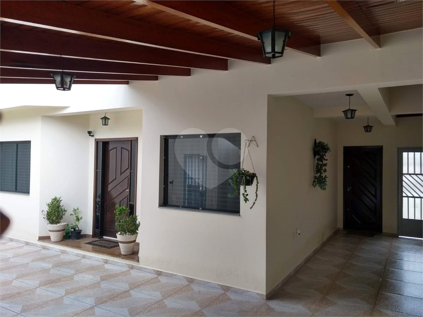 Sobrado à venda com 3 quartos, sendo 1 suíte,  em Vila Oliveira, Mogi das Cruzes, SP