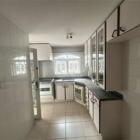Casa à venda com 3 quartos, sendo 1 suíte, em Vila Boaventura, Jundiaí, SP