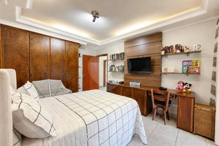 Casa à venda com 5 suítes no condomínio Parque Village Castelo, Itu - SP