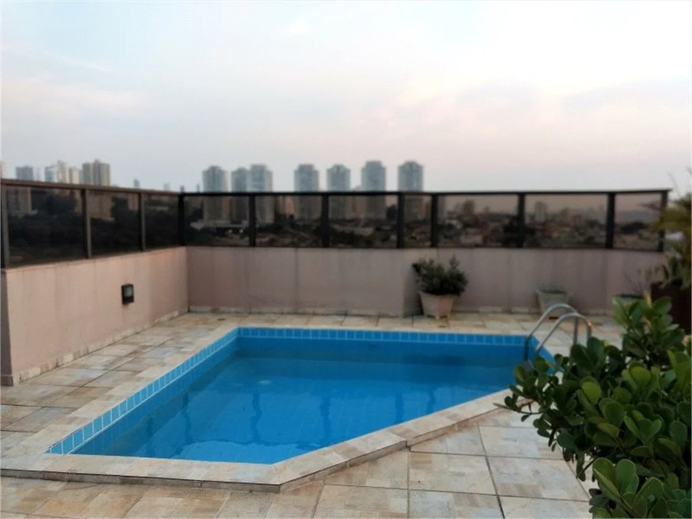 Cobertura à venda com 4 quartos, sendo 2 suítes, em Jardim Colombo, São Paulo, SP