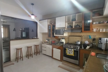 Casa à venda com 5 quartos, sendo 2 suítes, em Campo Grande, Rio de Janeiro, RJ