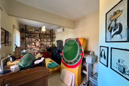 Casa à venda com 4 quartos, sendo 1 suíte, em Lagoa, Rio de Janeiro, RJ