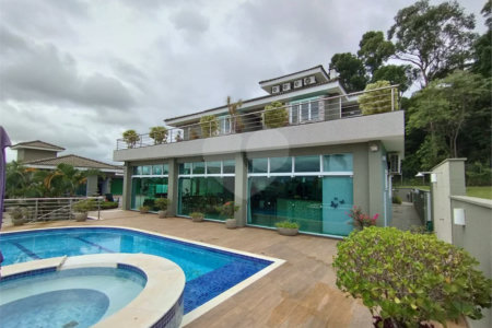Casa à venda com 5 quartos, sendo 3 suítes, no condomínio Ibiaram 1, Itupeva - SP
