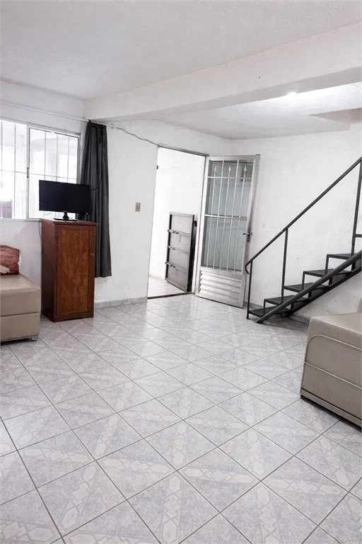 Casa à venda com 3 quartos, sendo 1 suíte,  em Jardim Campo Limpo, São Paulo, SP