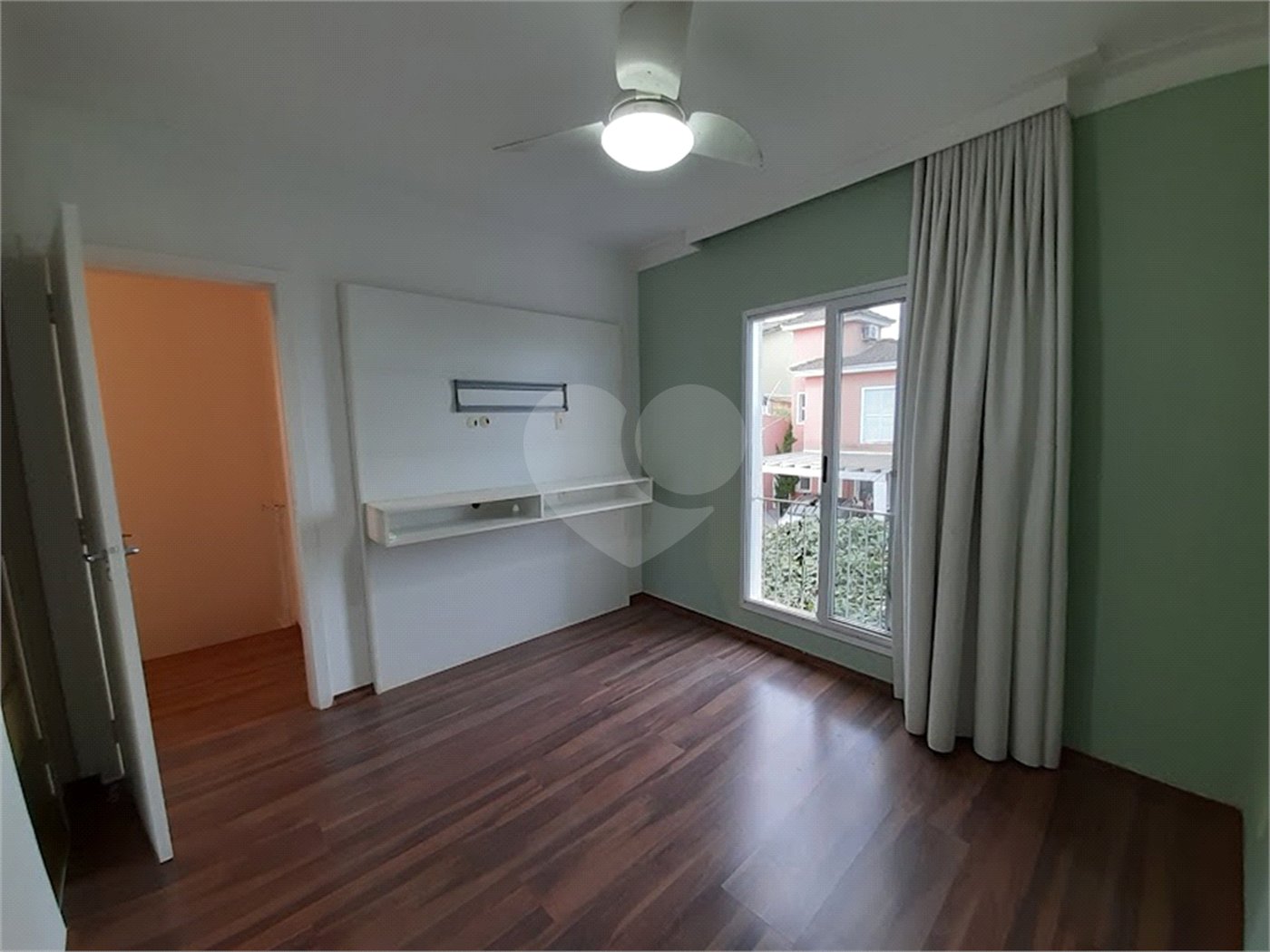 Casa à venda com 3 quartos, sendo 1 suíte, no condomínio Reserva Elton Ville., Sorocaba - SP