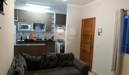 Casa à venda com 2 suítes no condomínio Residencial Matos, São Paulo - SP