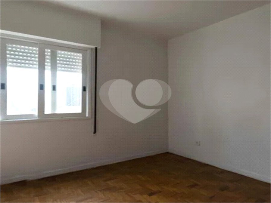 Apartamento à venda com 3 quartos, sendo 2 suítes, em Cambuci, São Paulo, SP
