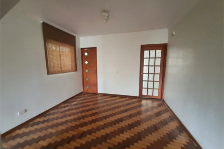 Sobrado à venda com 3 quartos, sendo 1 suíte, em Jardim Bonfiglioli, São Paulo, SP