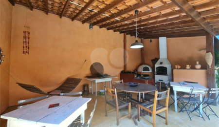 Casa Térrea à venda com 4 quartos, sendo 2 suítes,  em Interlagos, São Paulo, SP
