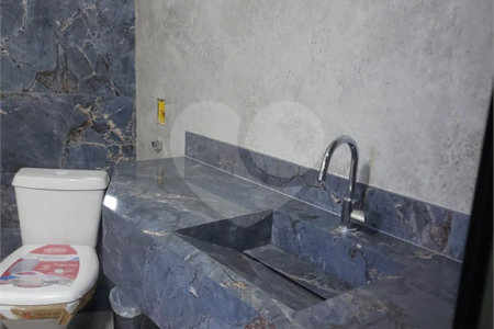 Casa à venda com 4 quartos, sendo 3 suítes, em Albatroz, Armação dos Búzios, RJ