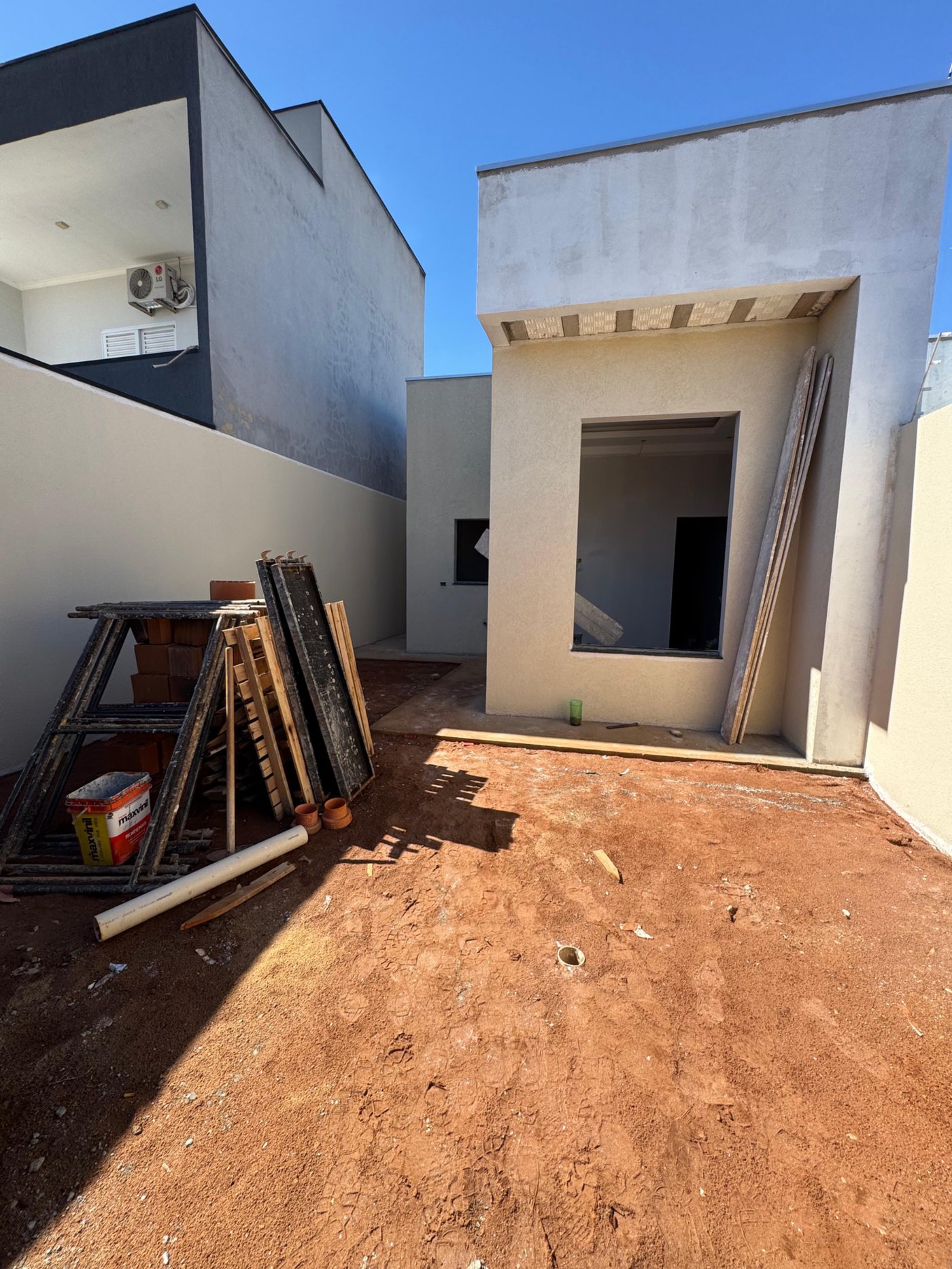 Casa à venda com 2 quartos, sendo 1 suíte,  em Nova Três Lagoas, Três Lagoas, MS