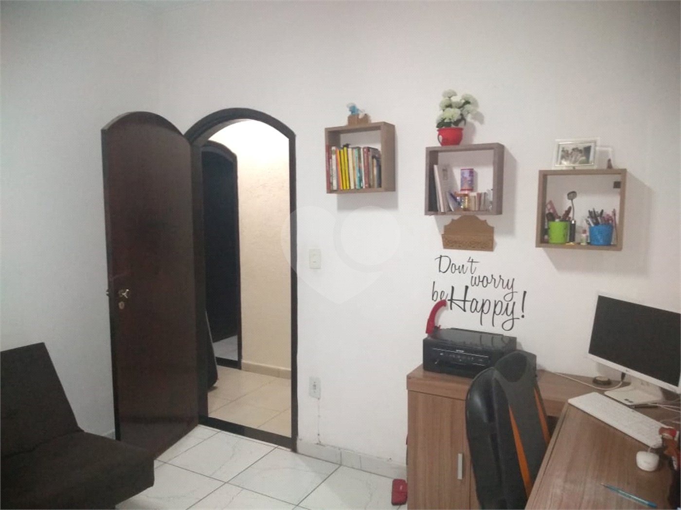 Casa Térrea à venda com 3 suítes em Jardim São Pedro, Mogi das Cruzes, SP