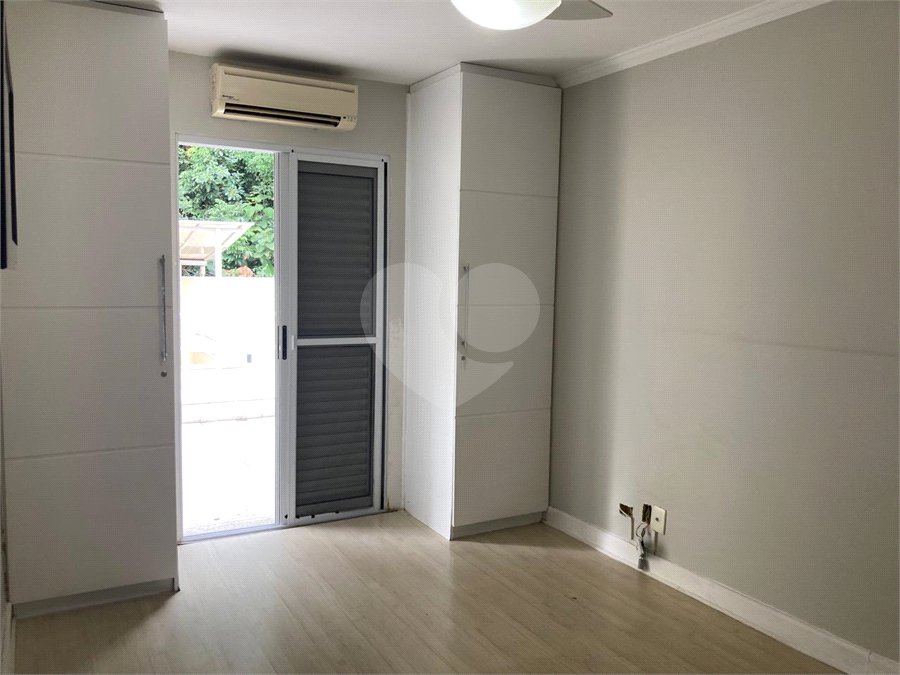 Casa para alugar com 3 quartos, sendo 1 suíte, em Santo Amaro, São Paulo, SP