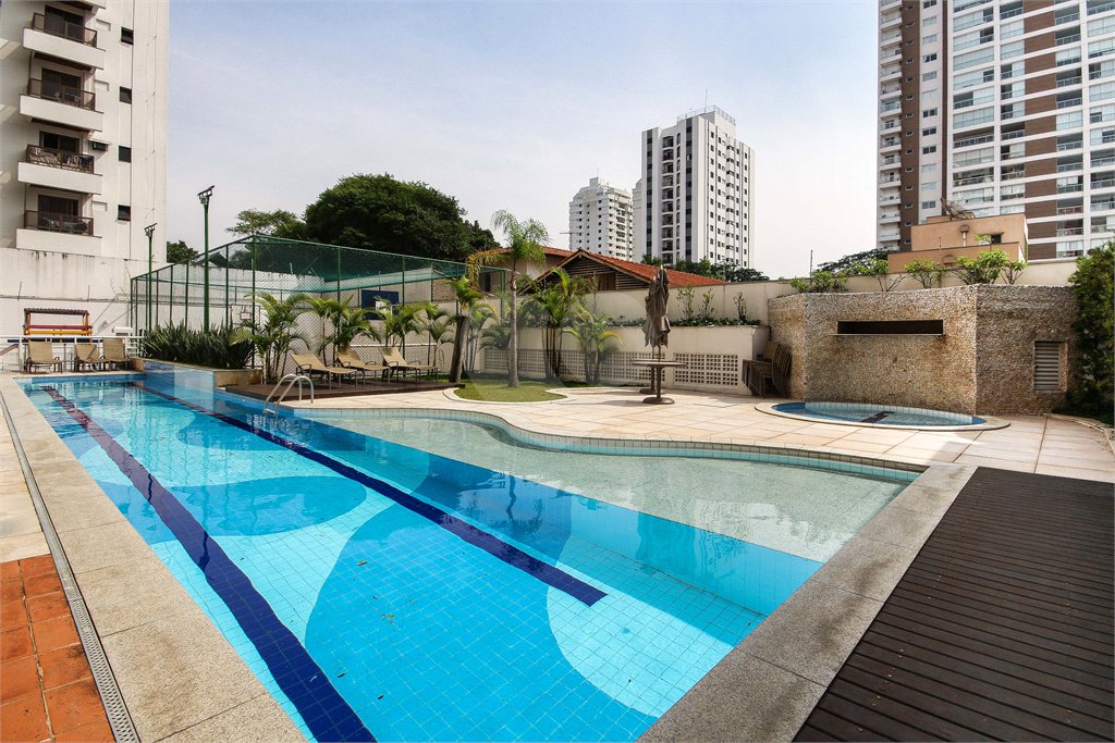 Apartamento à venda com 3 quartos, sendo 1 suíte,  em Vila Leopoldina, São Paulo, SP