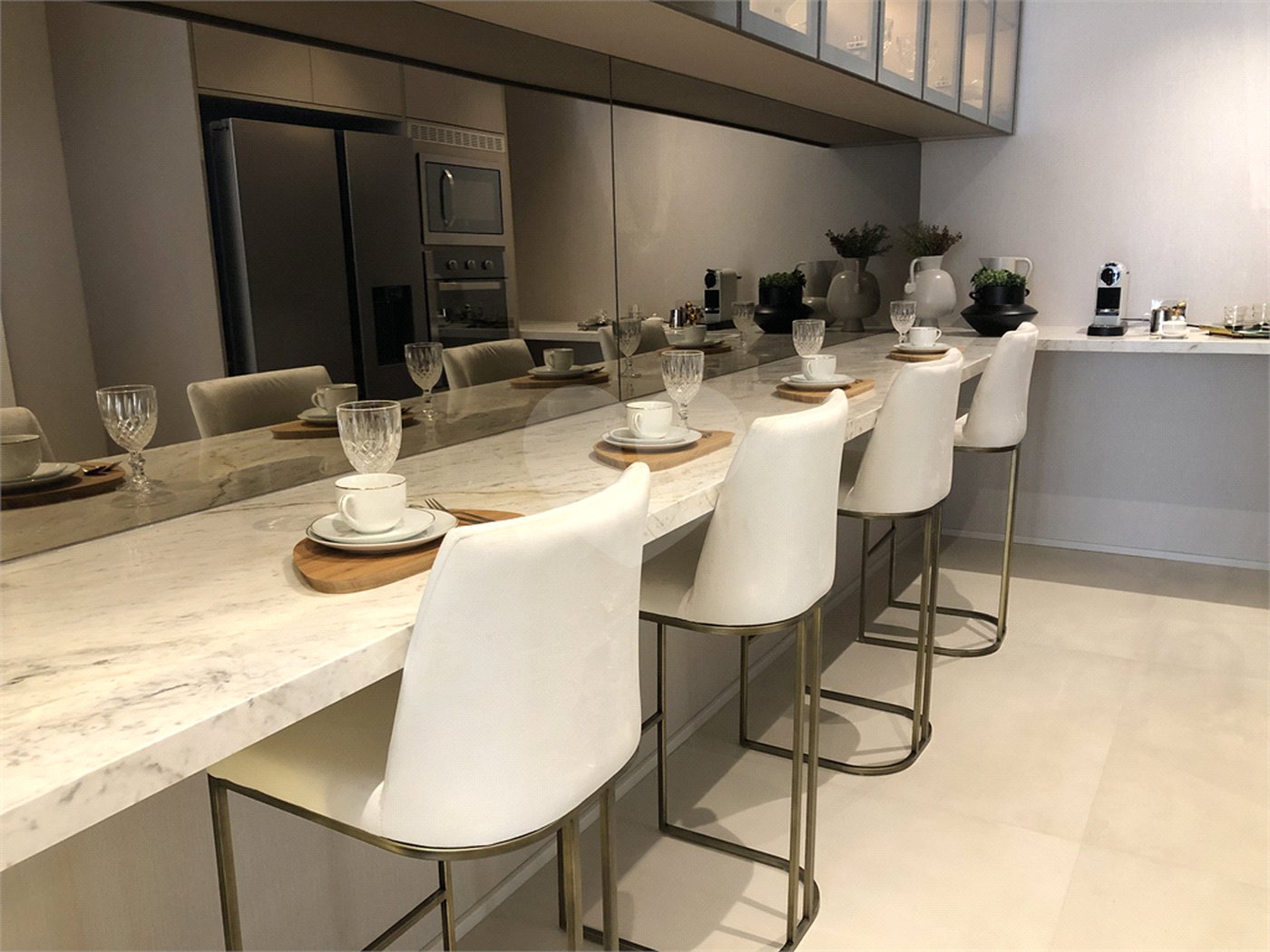 Apartamento à venda com 5 quartos, sendo 4 suítes, em Pinheiros, São Paulo, SP
