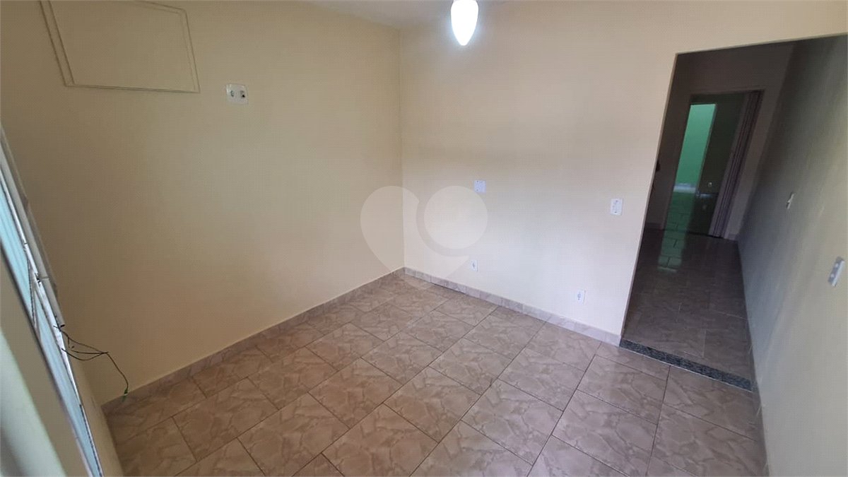 Sobrado à venda com 2 quartos em Campo Grande, Rio de Janeiro, RJ