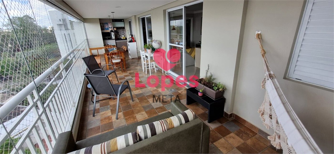 Apartamento à venda com 4 quartos, sendo 2 suítes,  em Jardim Esplanada, São José dos Campos, SP