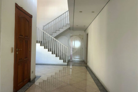 Casa à venda com 5 quartos, sendo 4 suítes, em Butantã, São Paulo, SP