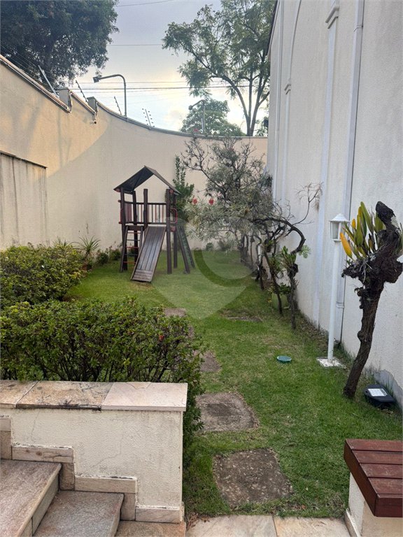 Casa à venda com 3 quartos, sendo 1 suíte, no condomínio Villas de São Francisco, São Paulo - SP