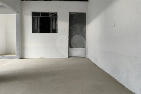 Casa à venda com 5 quartos, sendo 2 suítes,  em Jardim Santa Carolina, Mogi das Cruzes, SP