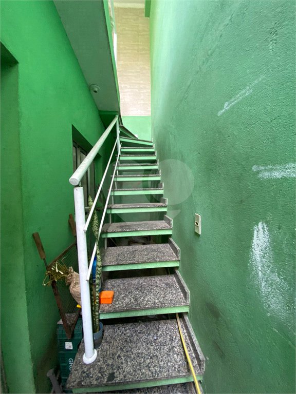 Sobrado à venda com 4 quartos em Jardim Santa Luzia de Poa, Itaquaquecetuba, SP
