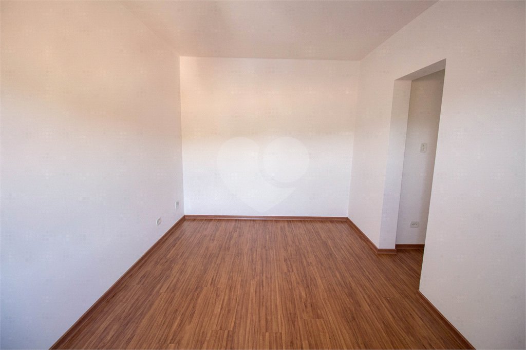 Apartamento à venda com 3 quartos, sendo 1 suíte, no Centro, São Roque, SP