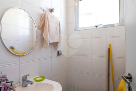 Apartamento localizado no Bairro Nobre de Higienópolis