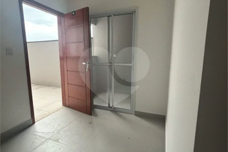Casa à venda com 2 quartos, sendo 1 suíte, no condomínio Maracujas, São Paulo - SP