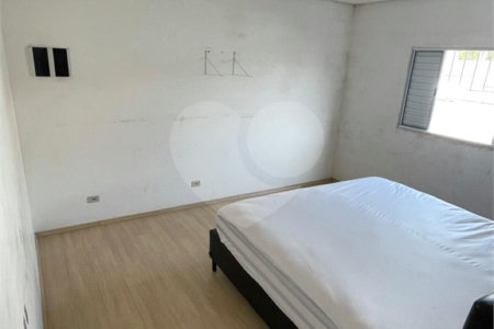 Sobrado à venda com 3 quartos, sendo 1 suíte,  em Jardim Cambuci, Mogi das Cruzes, SP