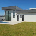 Casa à venda com 3 suítes no condomínio Shambala III, Atibaia - SP