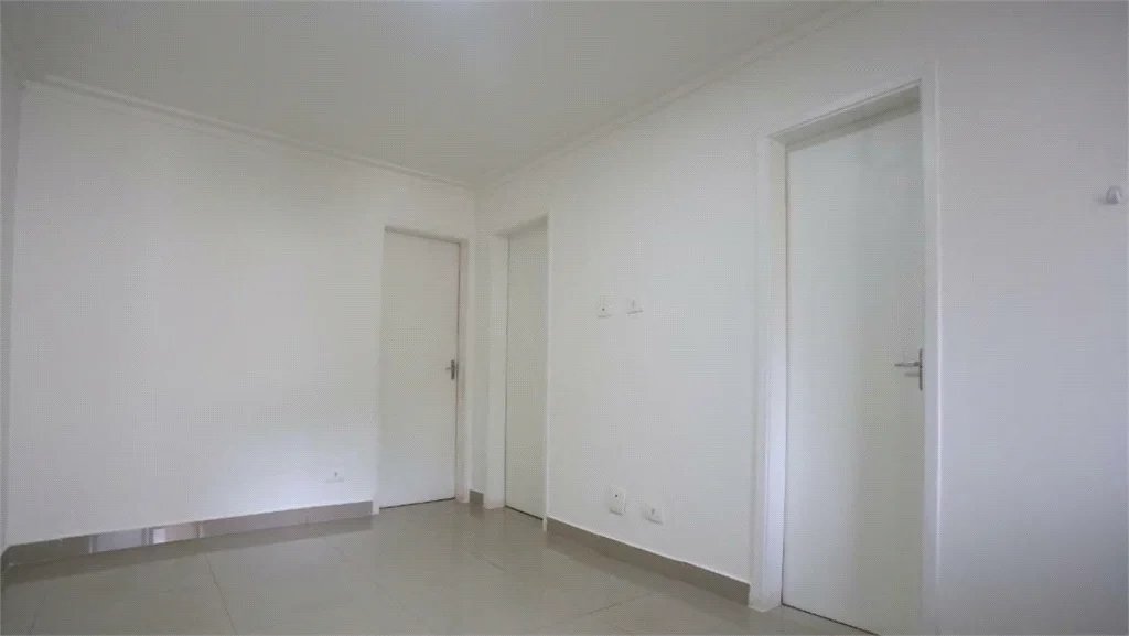Casa à venda com 3 quartos, sendo 1 suíte, em Jardim Bonfiglioli, São Paulo, SP